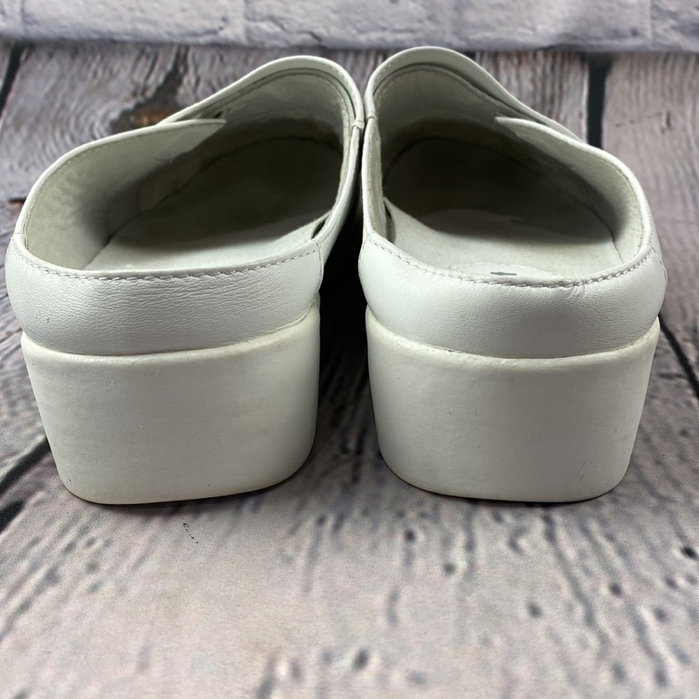 PROPET White Leather Slip On Mules - Picture 15 of 17
